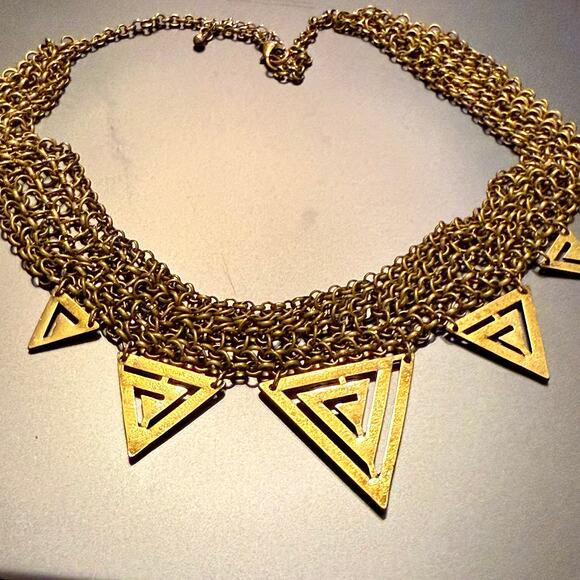 4 for $20 Sale Urban Outfitters Gold Tone Chain Link Bib Statement Necklace - Picture 5 of 5